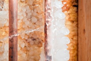 5 tips to keep your pipes from freezing