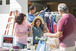 13 Tips for having a successful garage sale